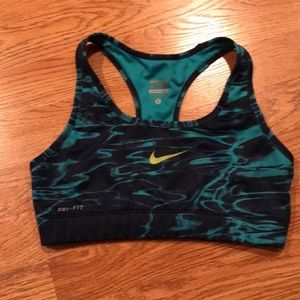 Sports bra